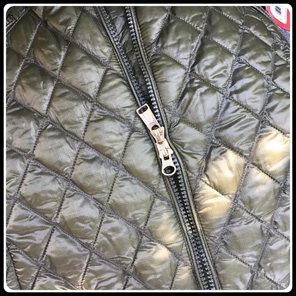The North Face thermoball parka - Picture 10 of 10